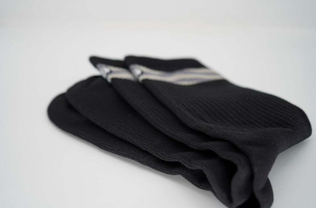 Lightweight Bamboo Crew Socks | Ultra-Breathable & Soft image 2